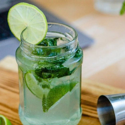 Φίλοι, φαγητό και Don Julio ή αλλιώς, το «τρίπτυχο» της επιτυχημένης καλοκαιρινής βραδιάς