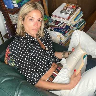 Το σπίτι της Σοφίας Καρβέλα στην Νέα Υόρκη είναι γεμάτο χρώμα και θα σε εμπνεύσει