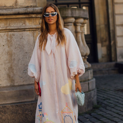 Οδηγός αγοράς: Τα καλύτερα maxi φορέματα που θα βρεις τώρα σε έκπτωση