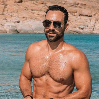 Τανιμανίδης: Το υπέροχο σπίτι στη Θεσσαλονίκη με τον τεράστιο κήπο και την υπέροχη κουζίνα