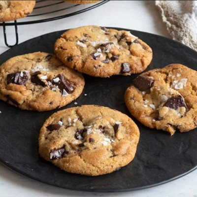 Άκης Πετρετζίκης: Vegan soft cookies