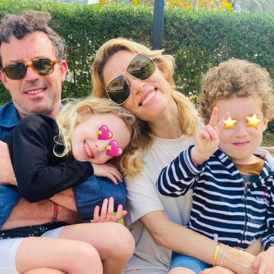 Βίκυ Καγιά: Ο γιος της κάνει βουτιά και εκείνη τον ενθαρρύνει (βίντεο)