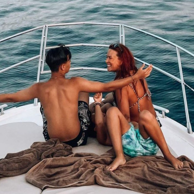 Σίσσυ Χρηστίδου: Αγκαλιές και καταδύσεις με τους γιους της