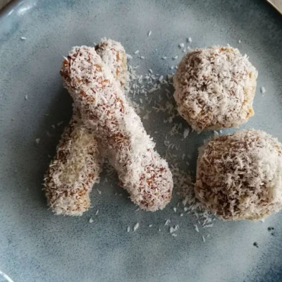 Back to school ενεργειακά τρουφάκια με καρότο και χουρμάδες