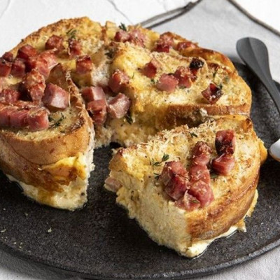 Άκης Πετρετζίκης: Πουτίγκα ψωμιού