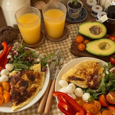 Θέλεις ένα νόστιμο και γρήγορο μεσημεριανό γεύμα; 3 συνταγές που απαιτούν μόλις 5 λεπτά