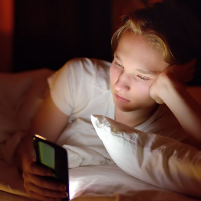 Πόσο χρόνο αφαιρούν από τον ύπνο των μικρών παιδιών τα μέσα κοινωνικής δικτύωσης