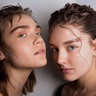 Ο πραγματικός λόγος για τον οποίο χρειάζεσαι πού και πού ένα break από το μακιγιάζ