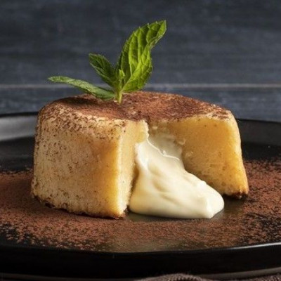 Άκης Πετρετζίκης: Moelleux λευκής σοκολάτας