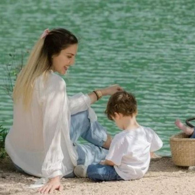 Μαντώ Γαστεράτου: Οι φωτογραφίες με τα παιδιά της που θα καδράρει στο σπίτι