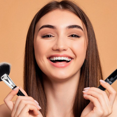 First day at university? Σου έχουμε το ιδανικό makeup look για να καταπλήξεις τα πλήθη!