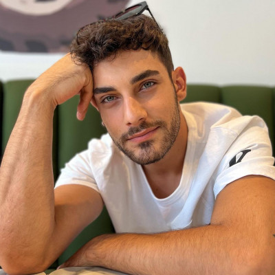 O Rafael Kas μιμείται τη Σοφία Χατζηπαντελή σε ένα επικό TikTok βίντεο