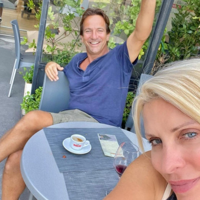 Ελένη Μενεγάκη: Οι φώτο που στέλνει στον Μάκη της και ο απίθανος διάλογός τους!