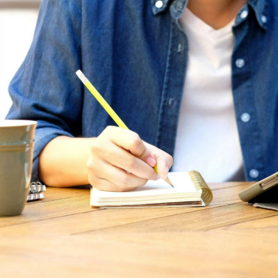 Μαθητικό στρες: Οι τεχνικές διαχείρισης του άγχους στη Γ' λυκείου & η αρωγή της οικογένειας