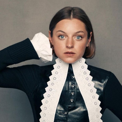 Netflix: 3 ταινίες που θα λατρέψεις αν αγάπησες το «The Crown»