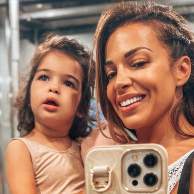 Ελένη Χατζίδου: «Ο παράδεισος της Μελίτας είναι το σπίτι της γιαγιάς»