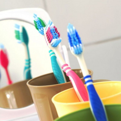 Πώς να καθαρίσετε σωστά την οδοντόβουρτσά σας