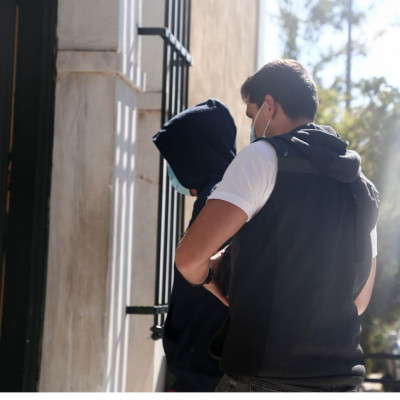 Εμετική δήλωση πατέρα Μίχου για 12χρονη: Σε όποιον και να κουνιόταν...