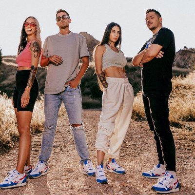 «Just a classic day» στην Αθήνα με την πιο δημοφιλή Gen Z παρέα