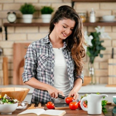 Kitchen essentials: Η μαγειρική δεν θέλει κόπο, θέλει τρόπο -και θα στο αποδείξουμε!