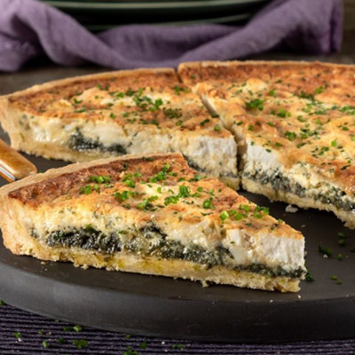 Άκης Πετρετζίκης: Κις με σπανάκι και κατσικίσιο τυρί