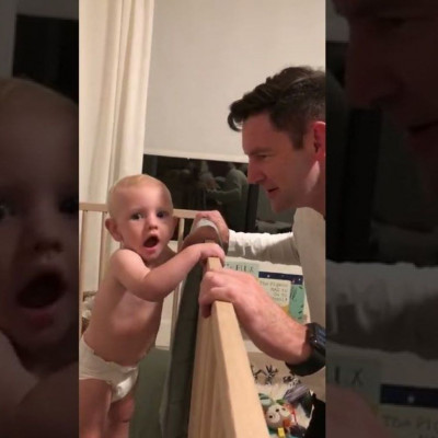 Μωρό βλέπει τον μπαμπά του χωρίς γένια και αντίδρασή του είναι επική