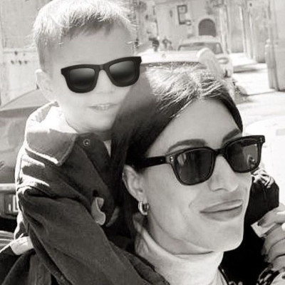 Φλορίντα Πετρουτσέλι: Φωτογραφίζεται με τα παιδιά της μετά από καιρό