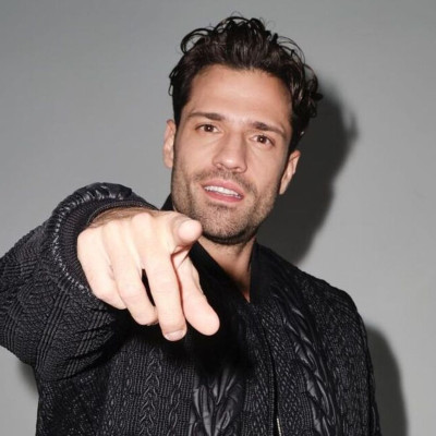 Κωνσταντίνος Αργυρός: Εικόνες από το ονειρεμένο minimal σπίτι του