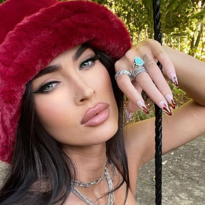 Έτοιμη να γίνει μαμά για 4η φορά η Megan Fox