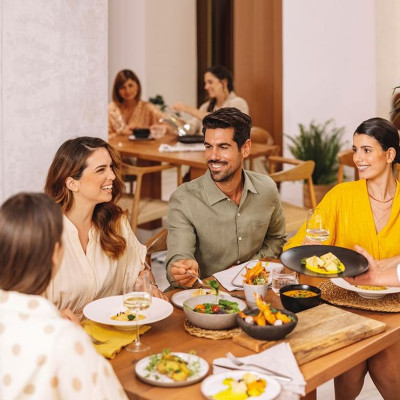 Around the table: Γαστρονομικές εμπειρίες με Zero Food Waste φιλοσοφία φτιαγμένες για εσένα