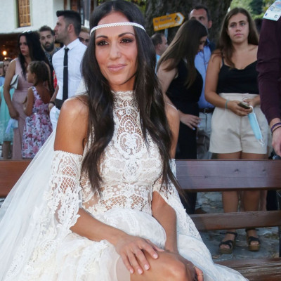 Ανθή Βούλγαρη: Το ανατρεπτικό νυφικό σύνολο!