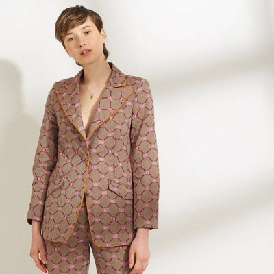 Η Μαριέττα Καρπαθίου δημιούργησε την Ergon Mykonos αντιμετωπίζοντας κάθε τους ρούχο ως έργο τέχνης