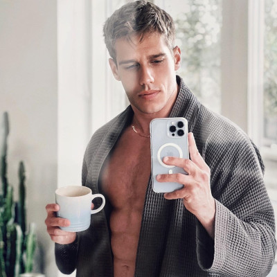 Βασίλης Κούρτης: Ποιος είναι ο 28χρονος τενόρος που έθεσε υποψηφιότητα για τη Eurovision