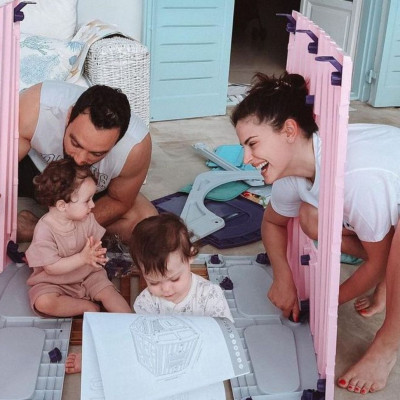 Χριστίνα Μπόμπα: Να τι έβαλε στο σαλόνι για τις μικρές