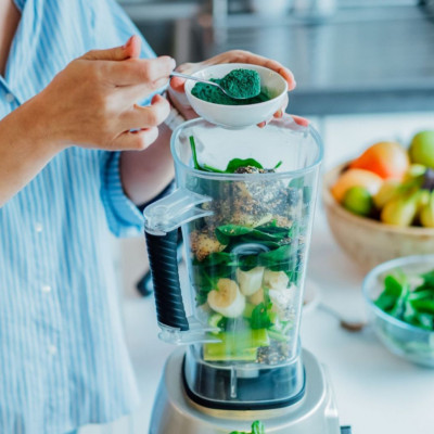 Vegan ωμοφαγία: Ποιους κινδύνους κρύβει η νέα διατροφική τάση