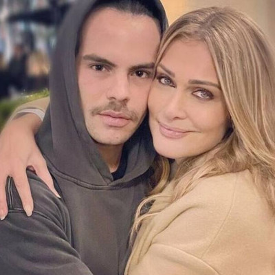 Άγγελος Λάτσιος: Στα μπουζούκια ο γιος της Μενεγάκη