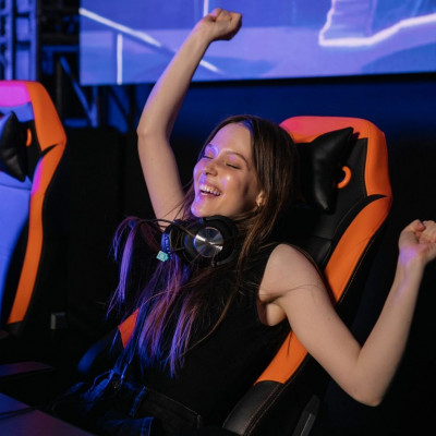 Shopping alert: Οι πιο cool καρέκλες για το gaming room που θα ζητήσεις ως δώρο Χριστουγέννων