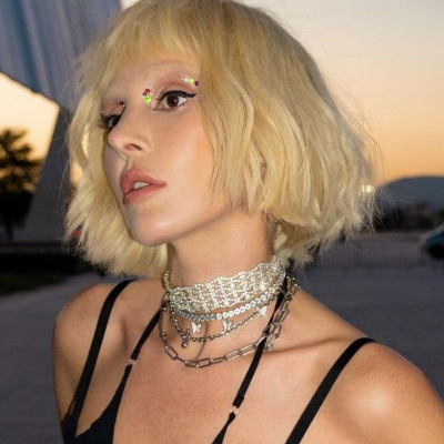 Τάμτα: Η κόρη της έγινε 27 ετών και είναι ολόιδιες