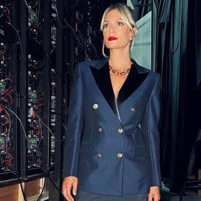 Καγιά: Το νυφικό της είναι νούμερο ένα τάση κι έχουν περάσει 8 χρόνια