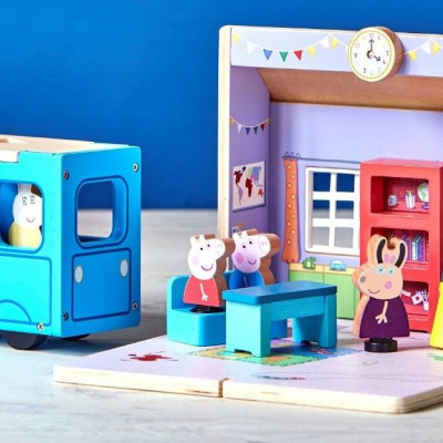 Πώς τα ξύλινα παιχνίδια της Πέππα βοηθούν τα παιδιά να ανακαλύψουν καλύτερα τον κόσμο γύρω τους