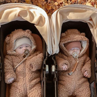 Φθινοπωρινές φωτογραφίες των πιο γλυκών διδύμων του Instagram