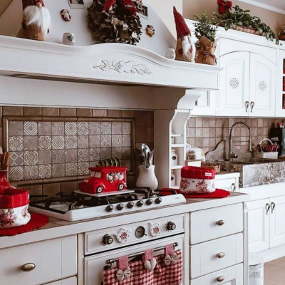 Απίθανες χριστουγεννιάτικες κουζίνες που θα χαζεύεις για ώρες