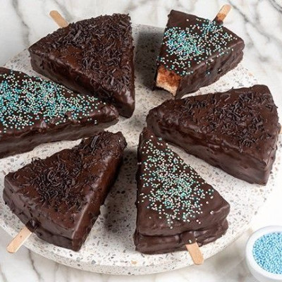 Άκης Πετρετζίκης: Εύκολες γαλακτοφέτες