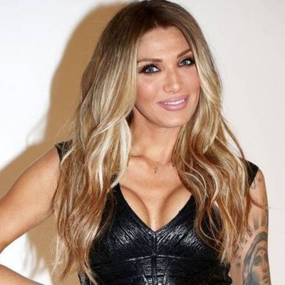 Συγκινεί η Ηλιάδη: «Αισθάνομαι την απουσία του πατέρα μου»