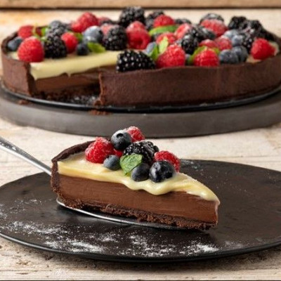 Άκης Πετρετζίκης: Τάρτα με κρεμέ και γκανάς σοκολάτας