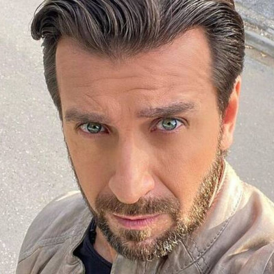 Πετρέλης: Η κόρη του Αγάπη μεγάλωσε και είναι ίδια ο πατέρας της