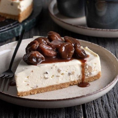 Άκης Πετρετζίκης: Cheesecake κάστανο