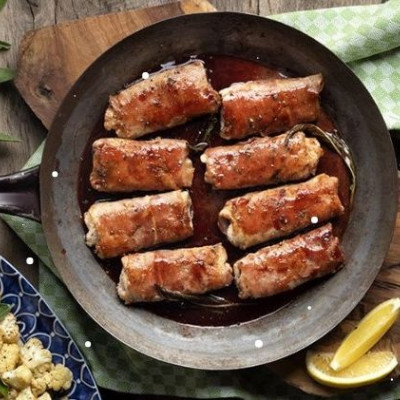 Άκης Πετρετζίκης: Saltimbocca alla romana με ψητό κουνουπίδι