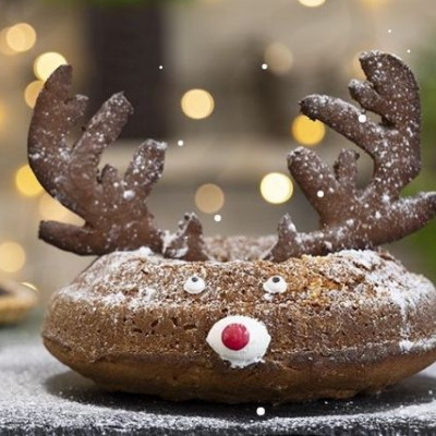 Άκης Πετρετζίκης: Κέικ τάρανδος