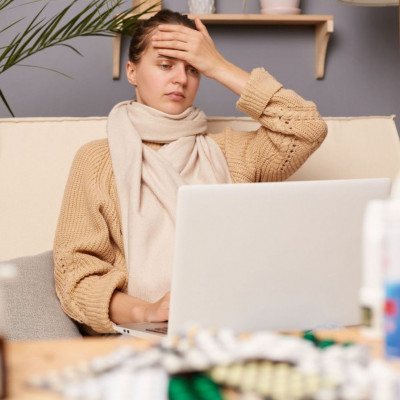 Μακρά Covid: Πόσο αυξάνει τον κίνδυνο συνδρόμου χρόνιας κόπωσης